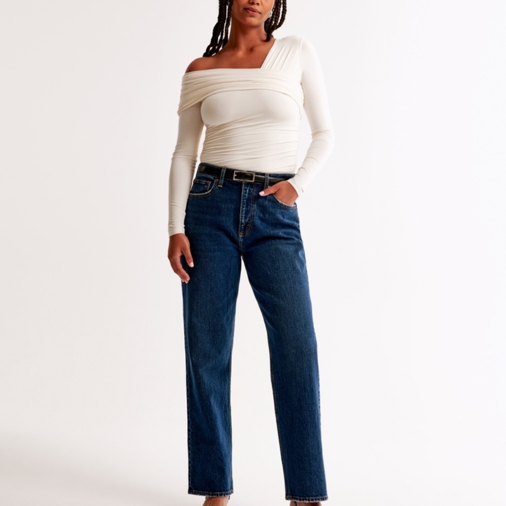 Abercrombie Curve Love High Rise Vintage Straight Size 29/8